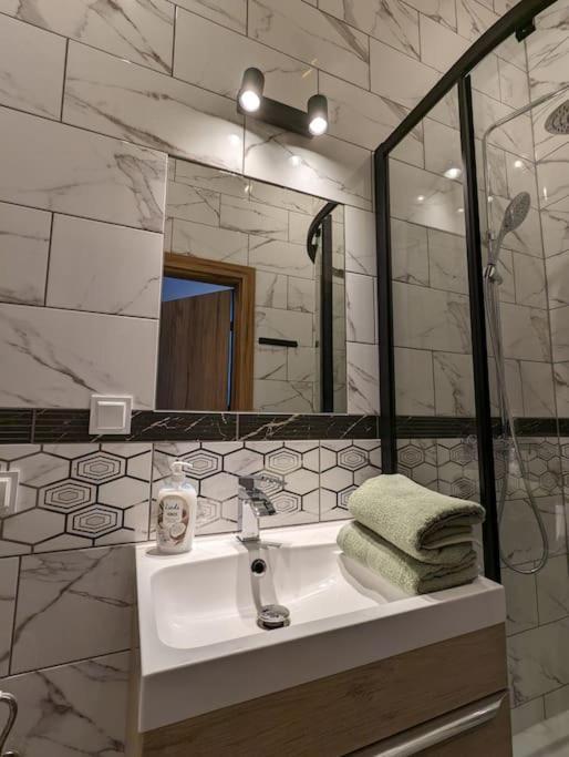 Apartment A4 In Downtown Of Krakow Ngoại thất bức ảnh
